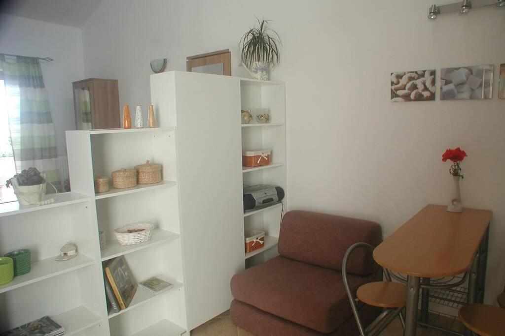 Stinjan-Studio Apartment Petric Pula Exterior photo